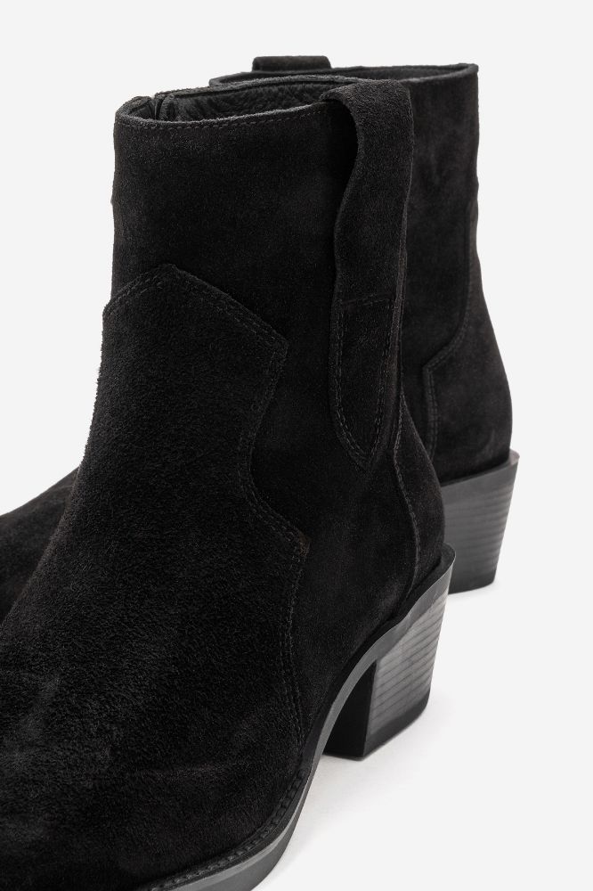 kadin-deri-topuklu-bot-SIYAH SUET-PNC1335-0102815_0